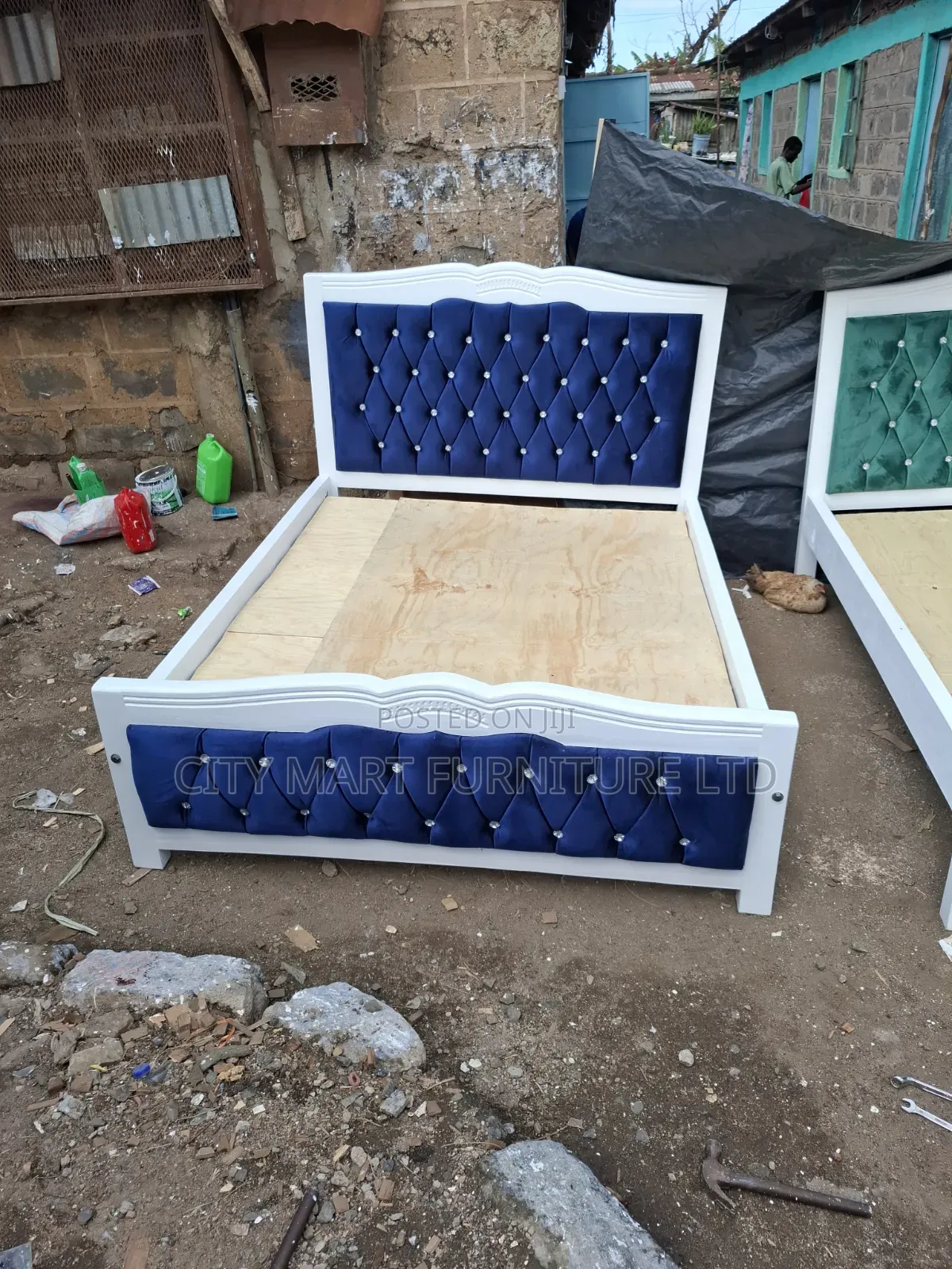 Glowen Modern Mountain Mocket Beds on Offer!