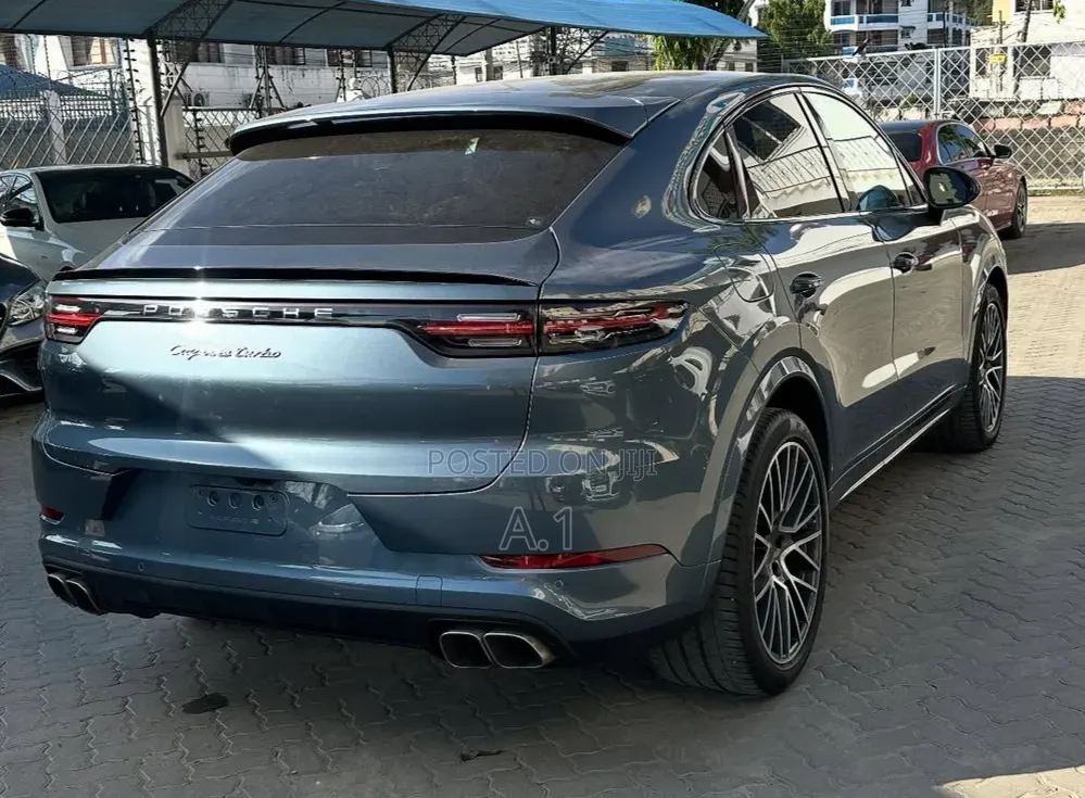 Porsche Cayenne Turbo AWD 2019 Blue