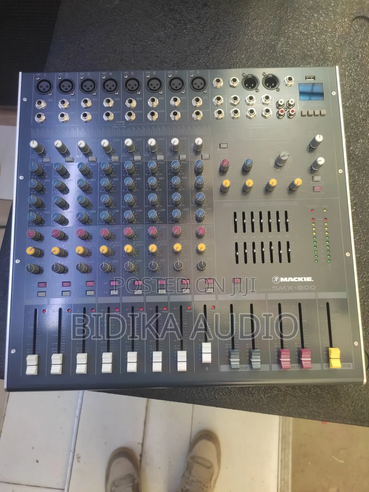Mackie SMX-800 8-Channel Audio Mixing Console