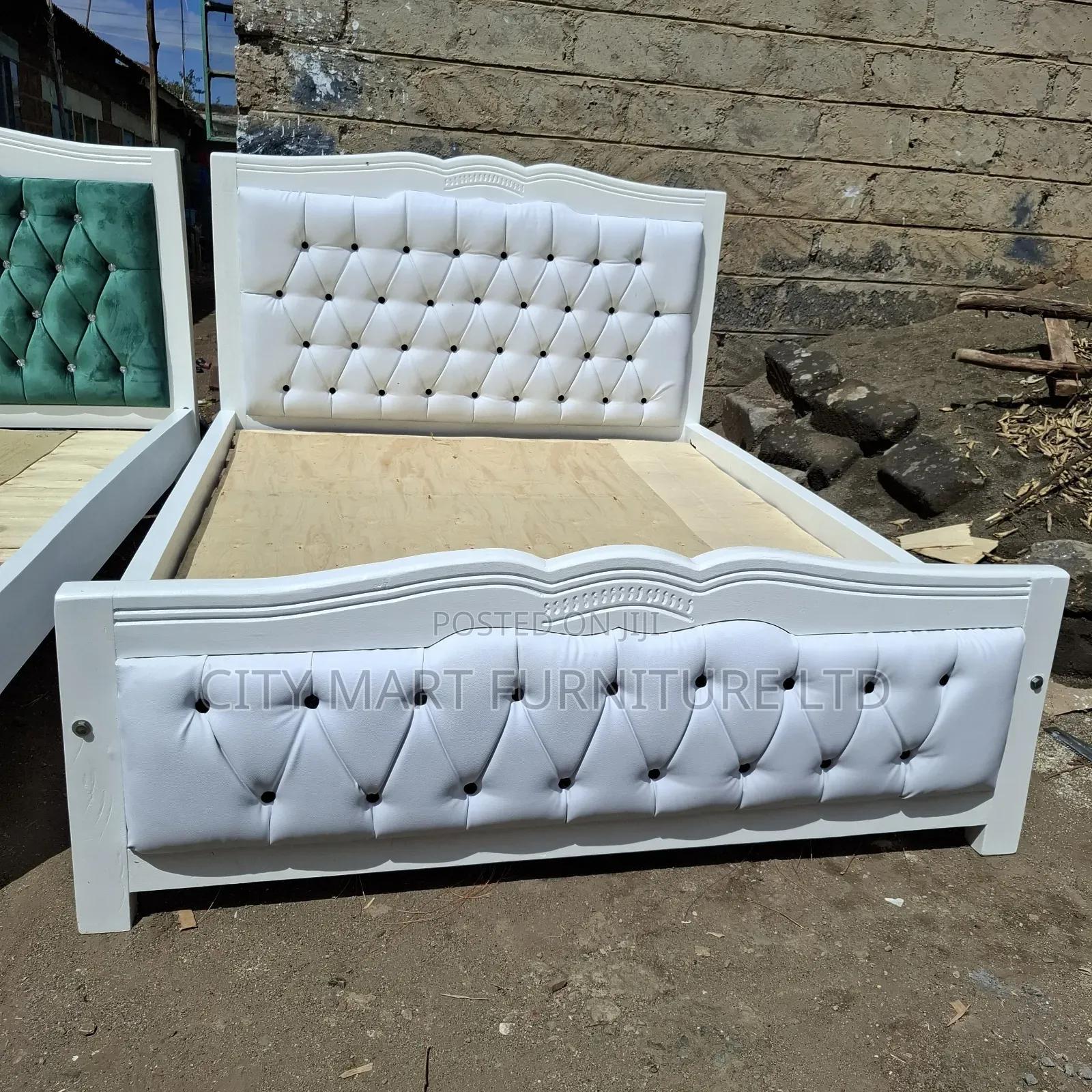 Luxiva Modern Mountain Mocket Beds on Offer!