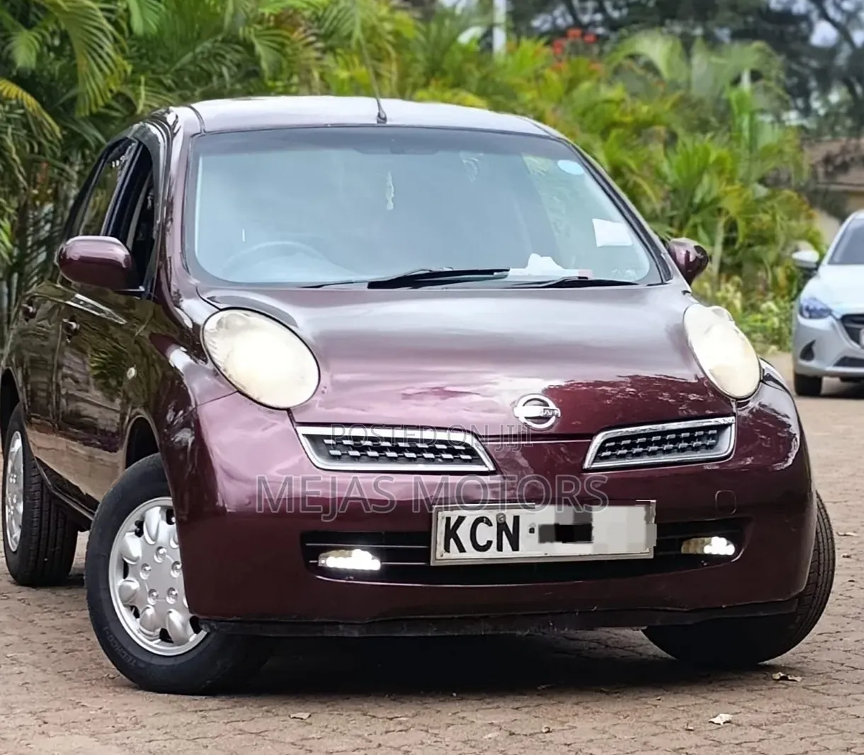 Nissan March 2011 Burgundy