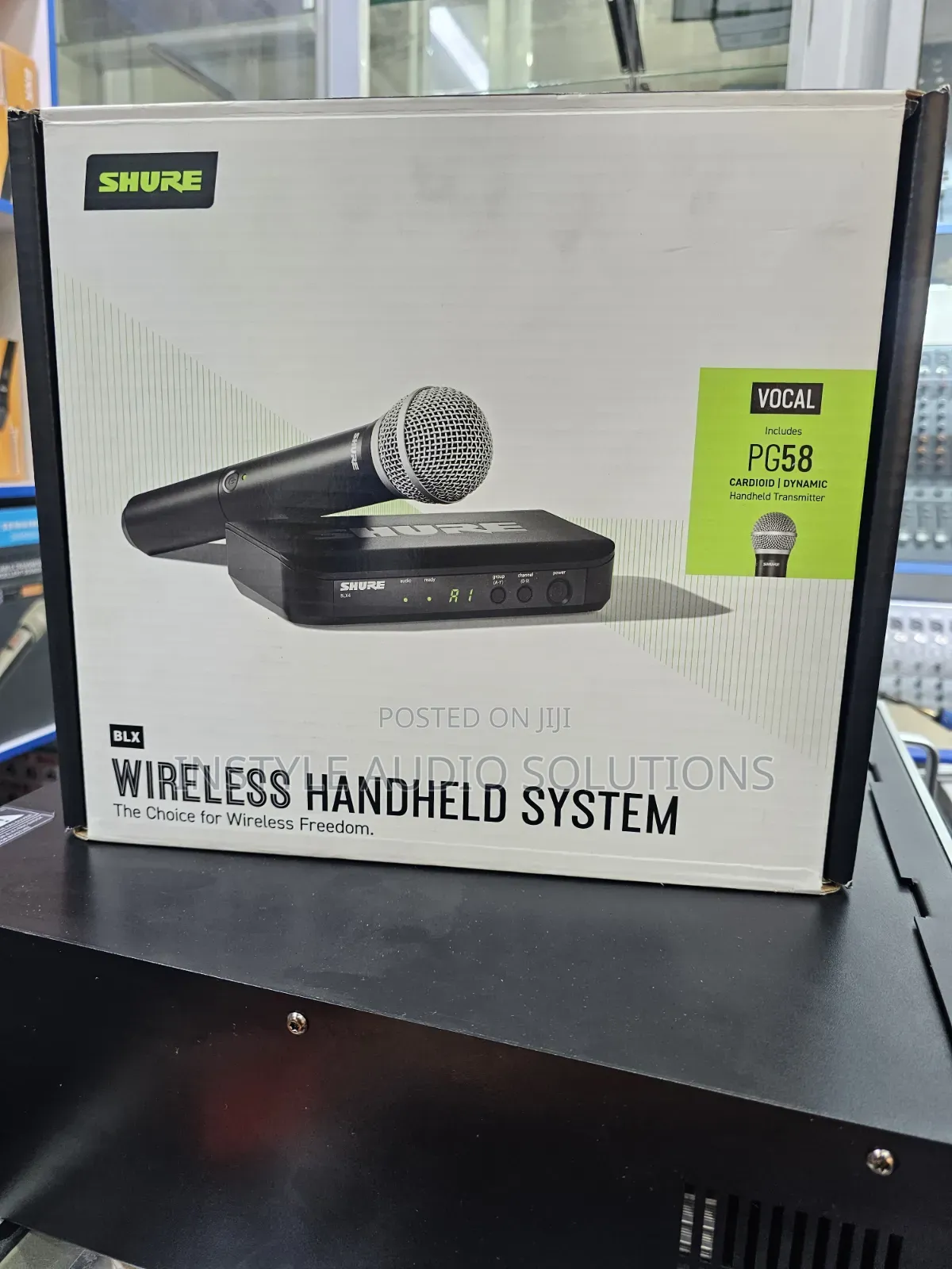 Pg58 Wireless Stage Handheld Microphone