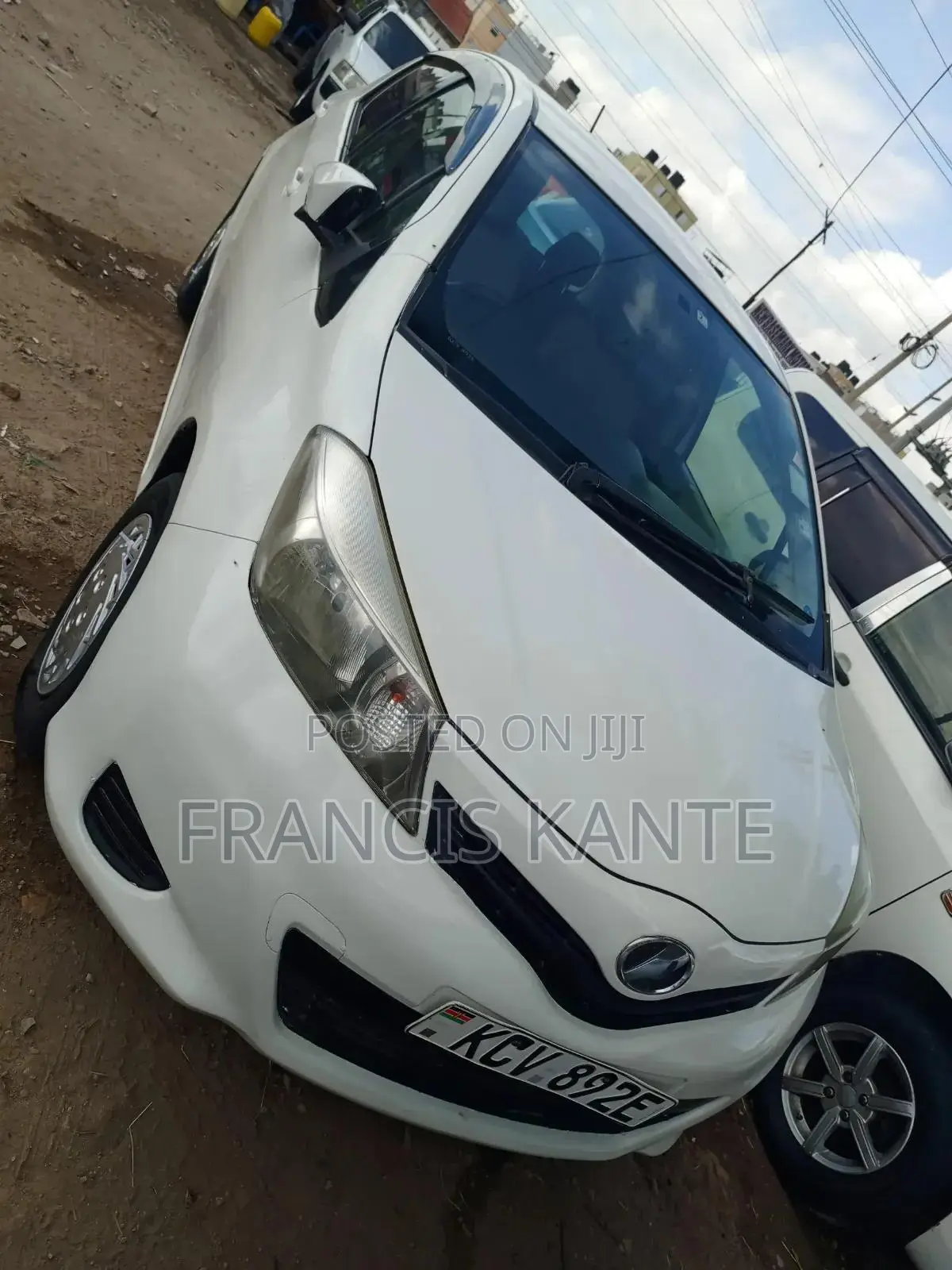 Toyota Vitz 2012 White