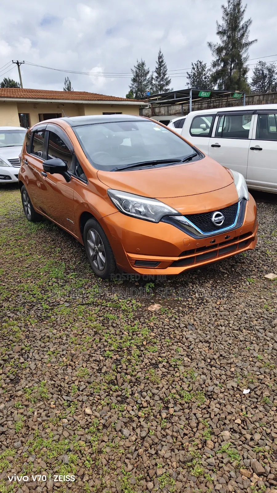 Nissan Note 2017 Orange