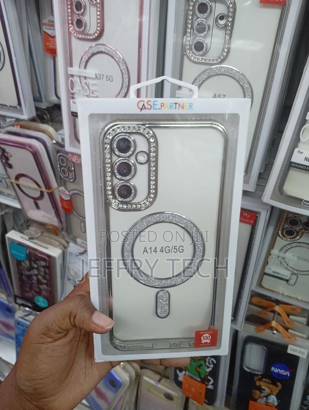 Case Partner" Brand, Silver Rhinestone-Decorated Magnetic Phone Case - main view
