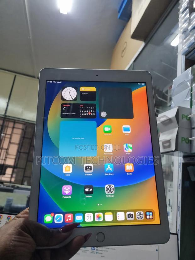 Apple iPad 9.7 32 GB Silver - thumbnail 2