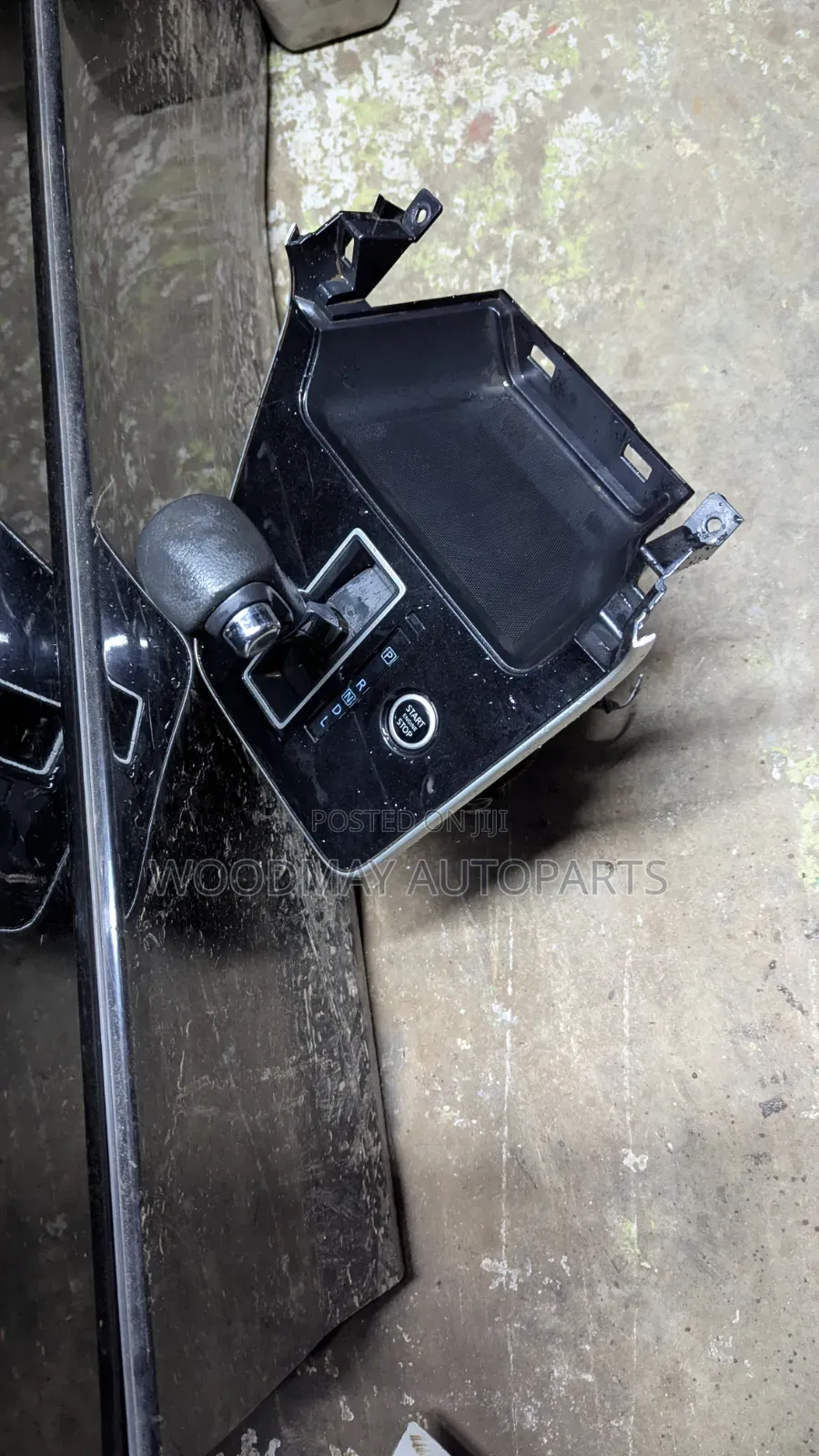Nissan Serena 2018 Gear Selector Lever