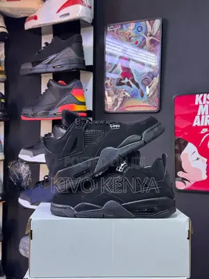 Nike Air Jordan 4 Retro "Black Cat"