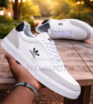 Adidas Casual White