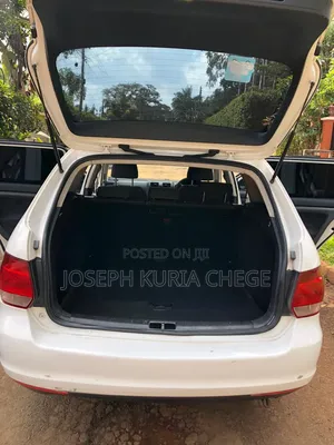 Volkswagen Golf 2010 White