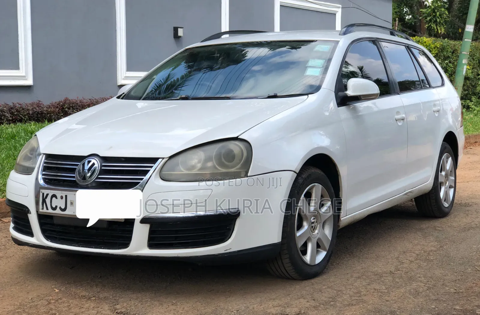 Volkswagen Golf 2010 White