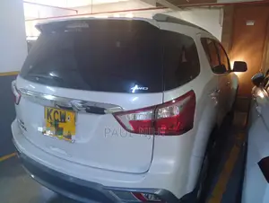 Isuzu MU-X 2018 White