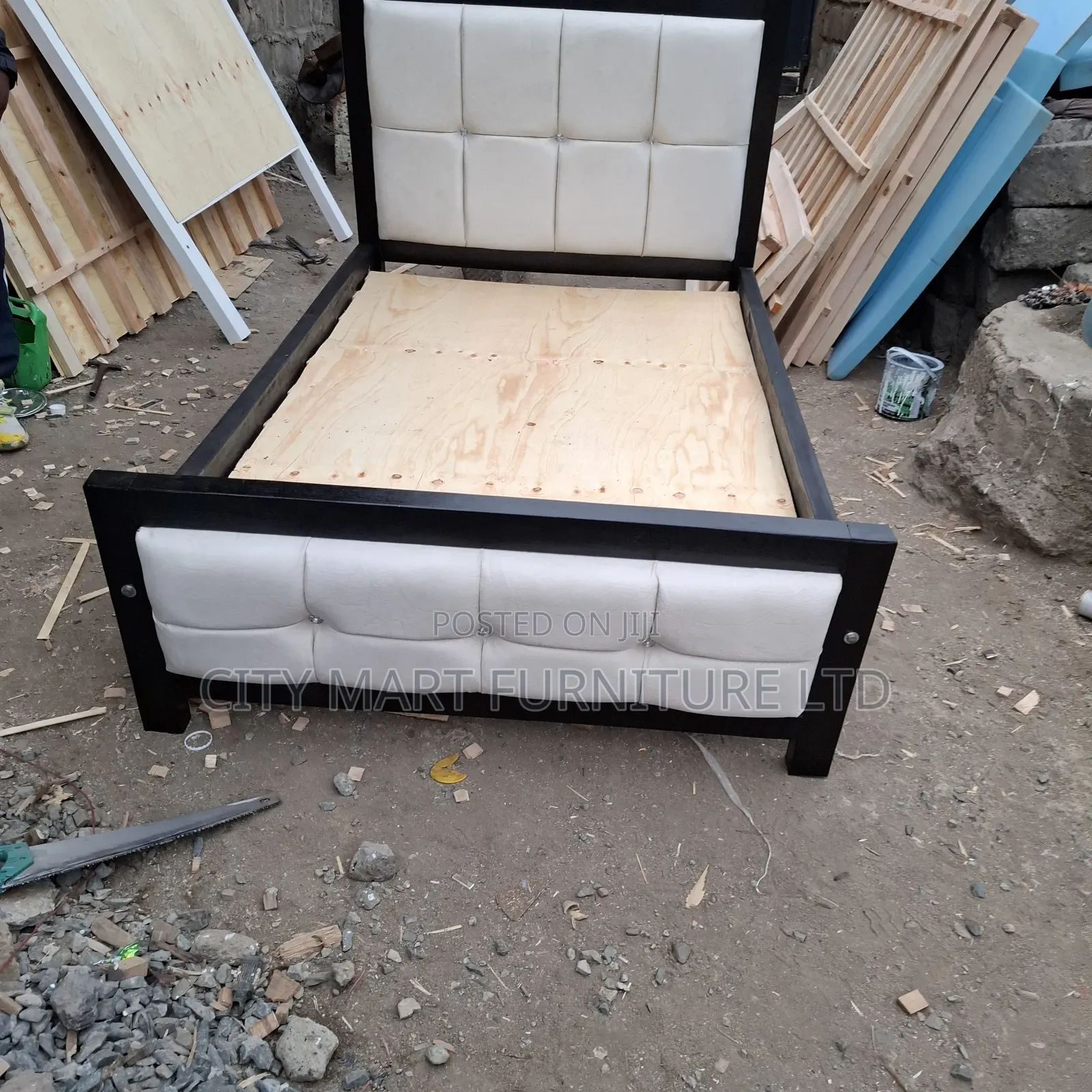 Graceful Modern Mocket Beds on Offer!