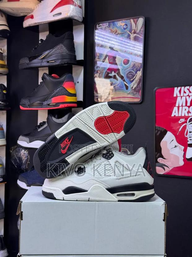 Nike Air Jordan 4 Retro "Flight Club" - thumbnail 3