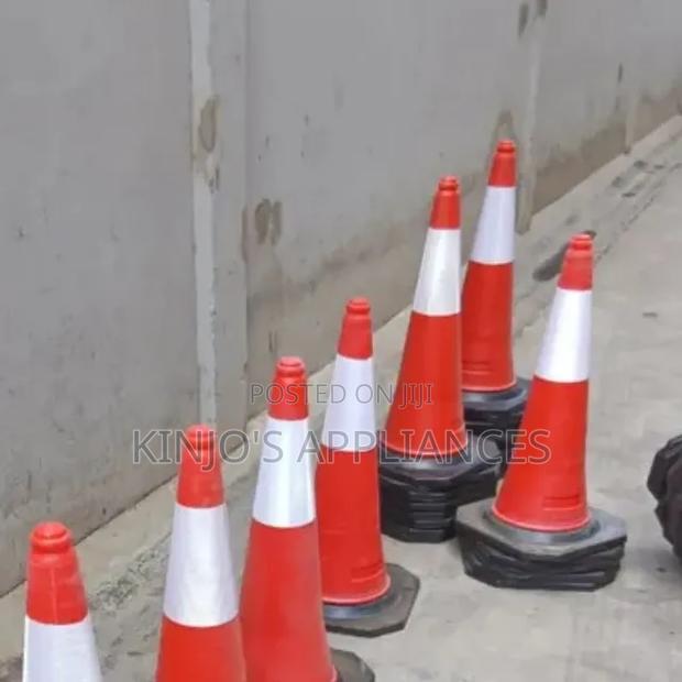 Safety Cones 75cm / Road Safety