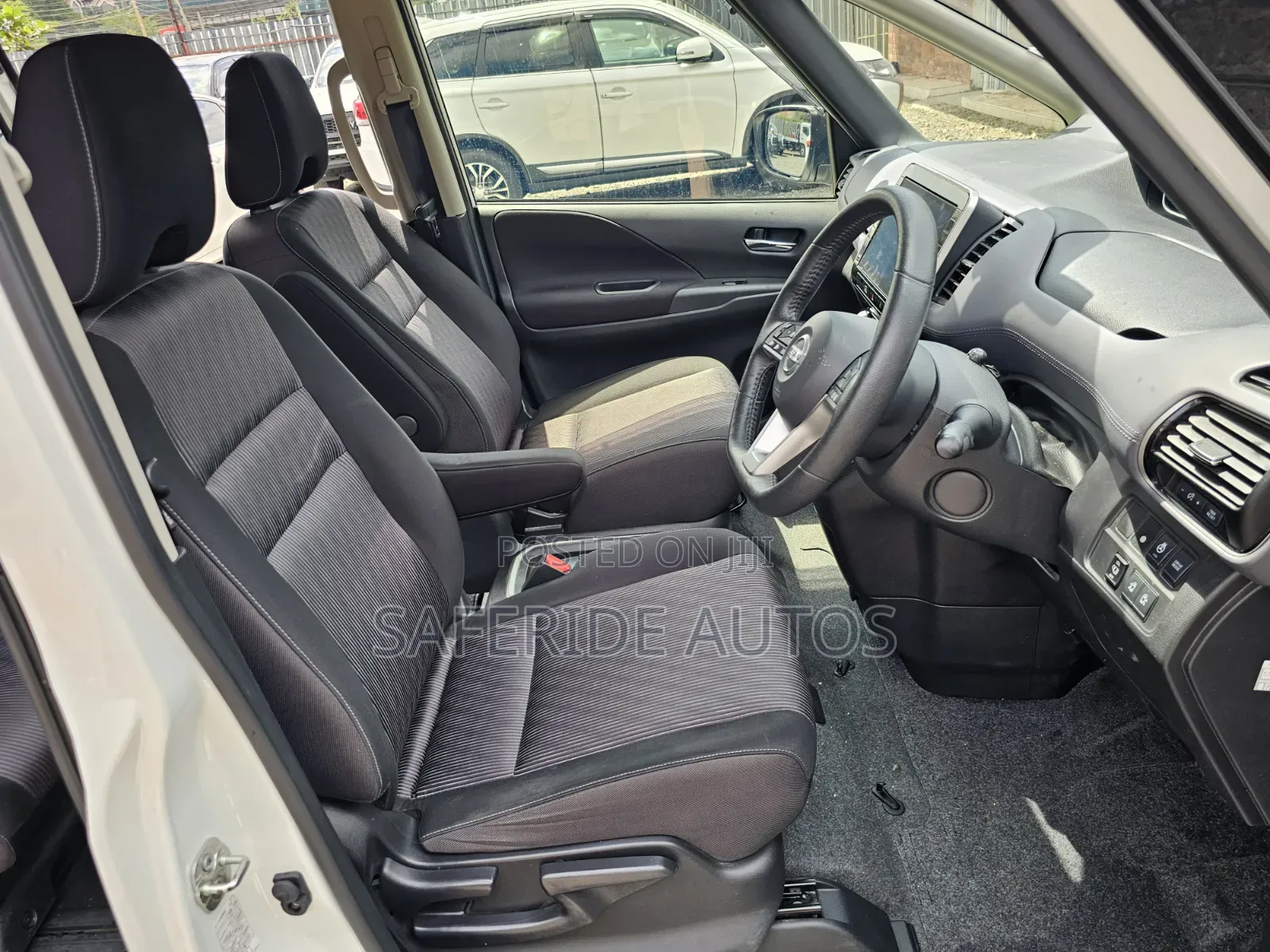 Nissan Serena 2020 White