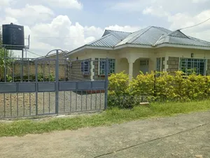 3bdrm Bungalow in Smith Area, Nkoroi for rent
