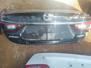 Mazda Atenza Boot X-Japan Import