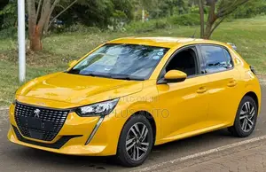 Peugeot 208 2020 Yellow