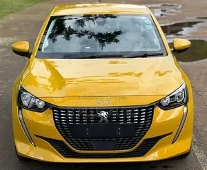 Peugeot 208 2020 Yellow