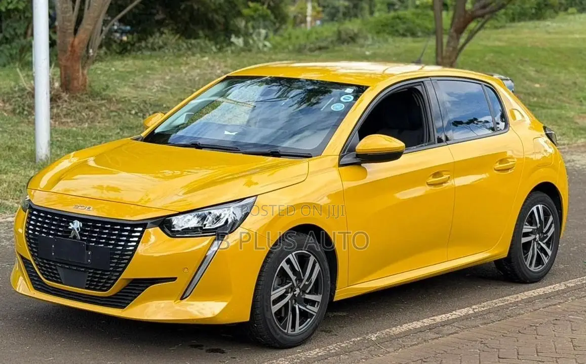Peugeot 208 2020 Yellow
