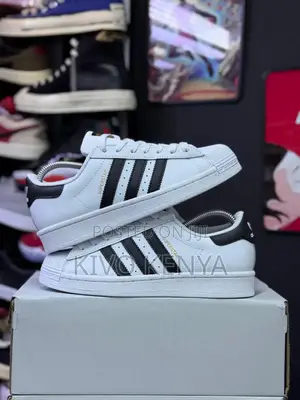 Adidas Superstar