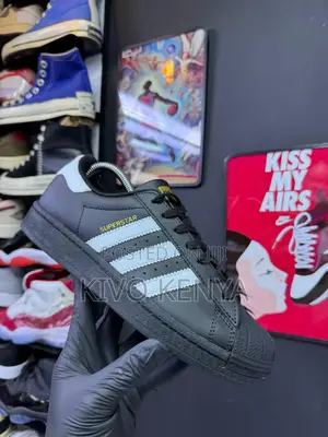 Adidas Superstar