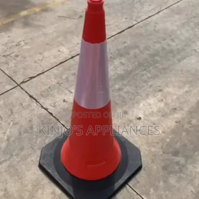 Safety Cones 1cm / Road Safety