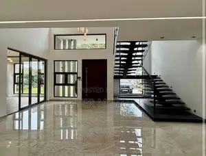 5bdrm House in Hardy for sale