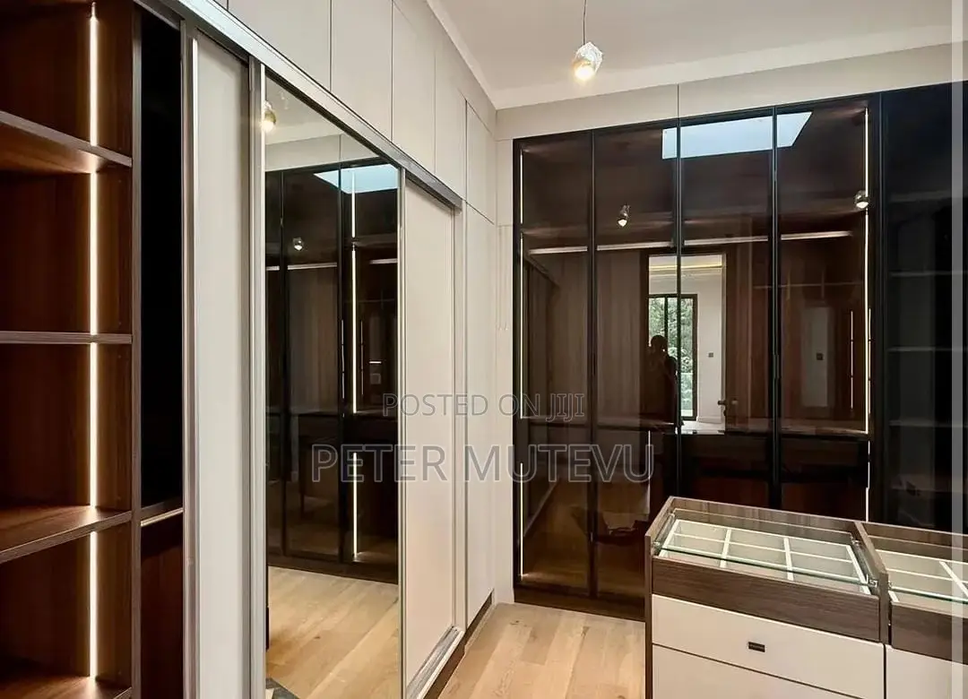 5bdrm House in Hardy for sale