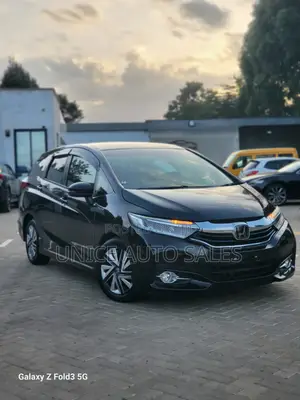 Honda Fit Shuttle 1.5 G 2WD 2019 Black