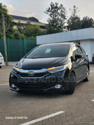 Honda Fit Shuttle 1.5 G 2WD 2019 Black