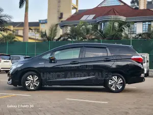 Honda Fit Shuttle 1.5 G 2WD 2019 Black