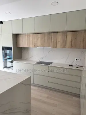 Modern Custom Kitchen Cabinets Installation | Affordable Stylish