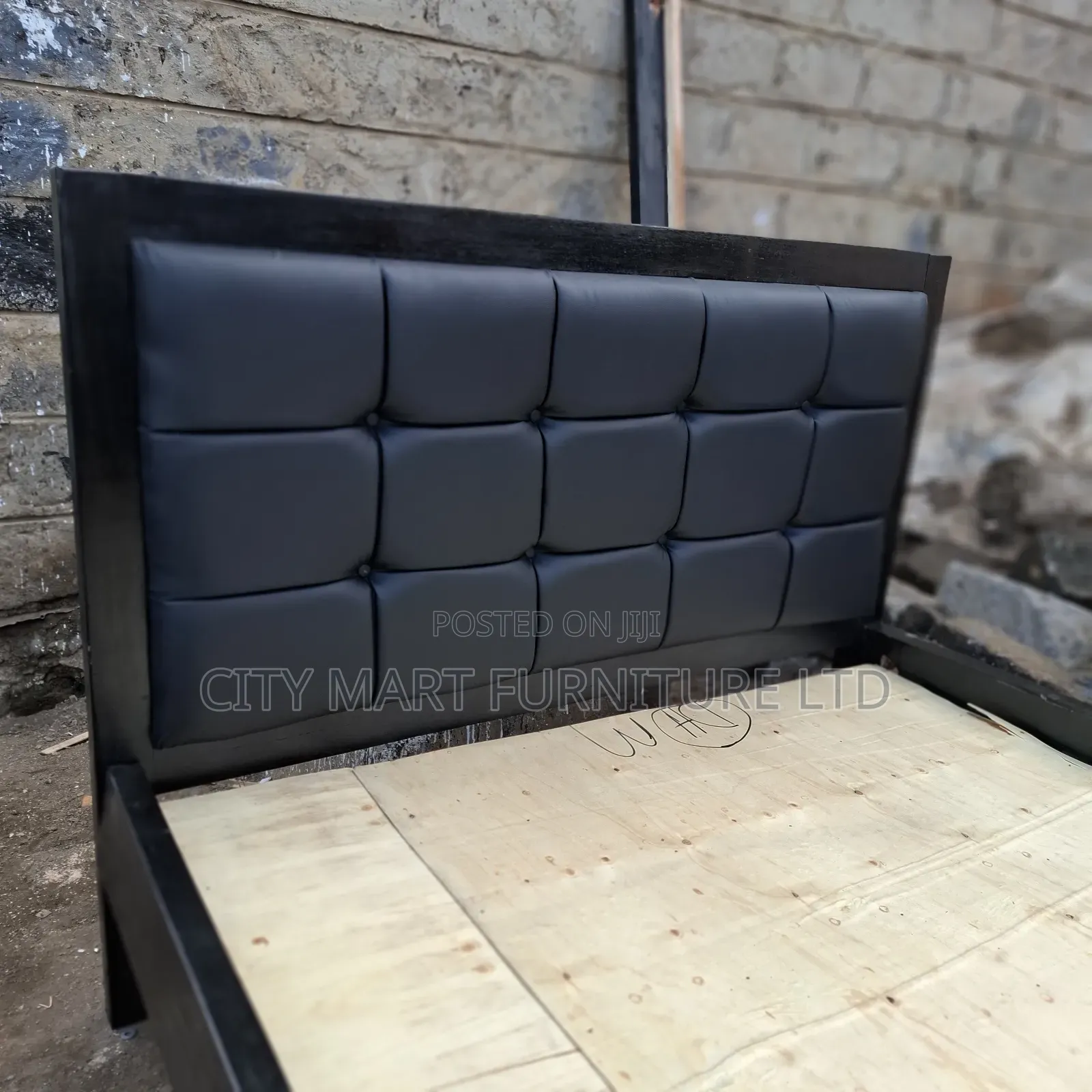 Posh Modern Mocket Beds on Offer!