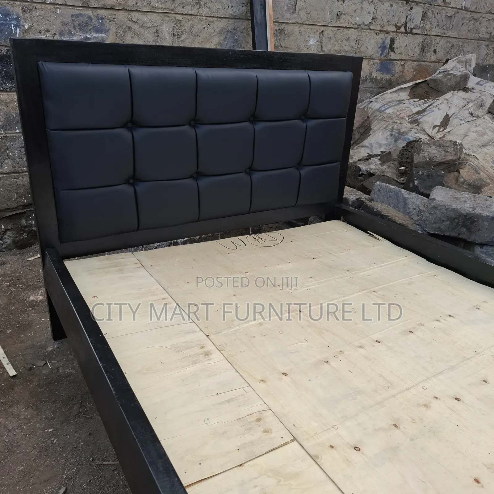 Roomy Modern Mocket Beds on Offer!
