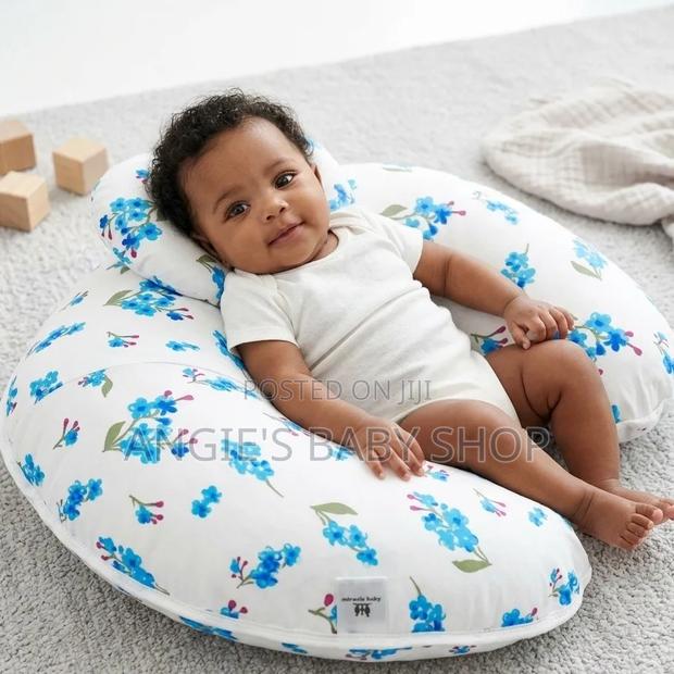 Nursing Pillow - thumbnail 3