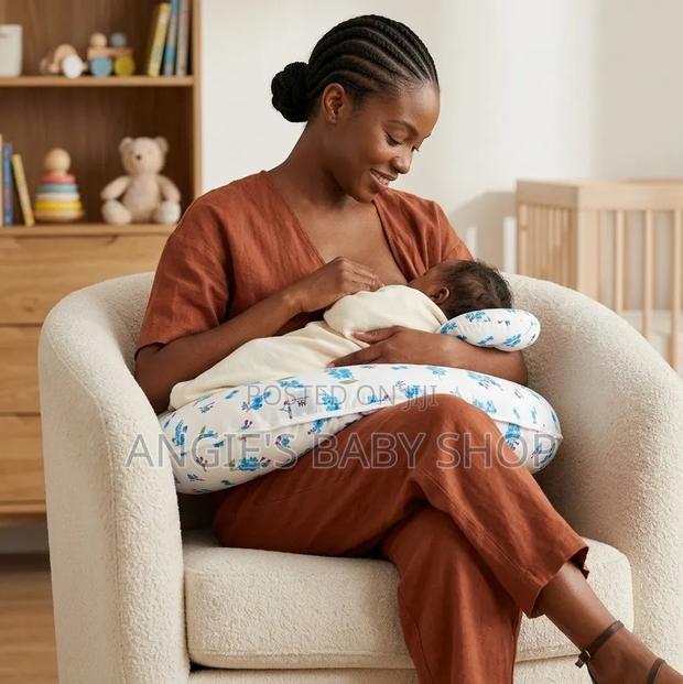 Nursing Pillow - thumbnail 4