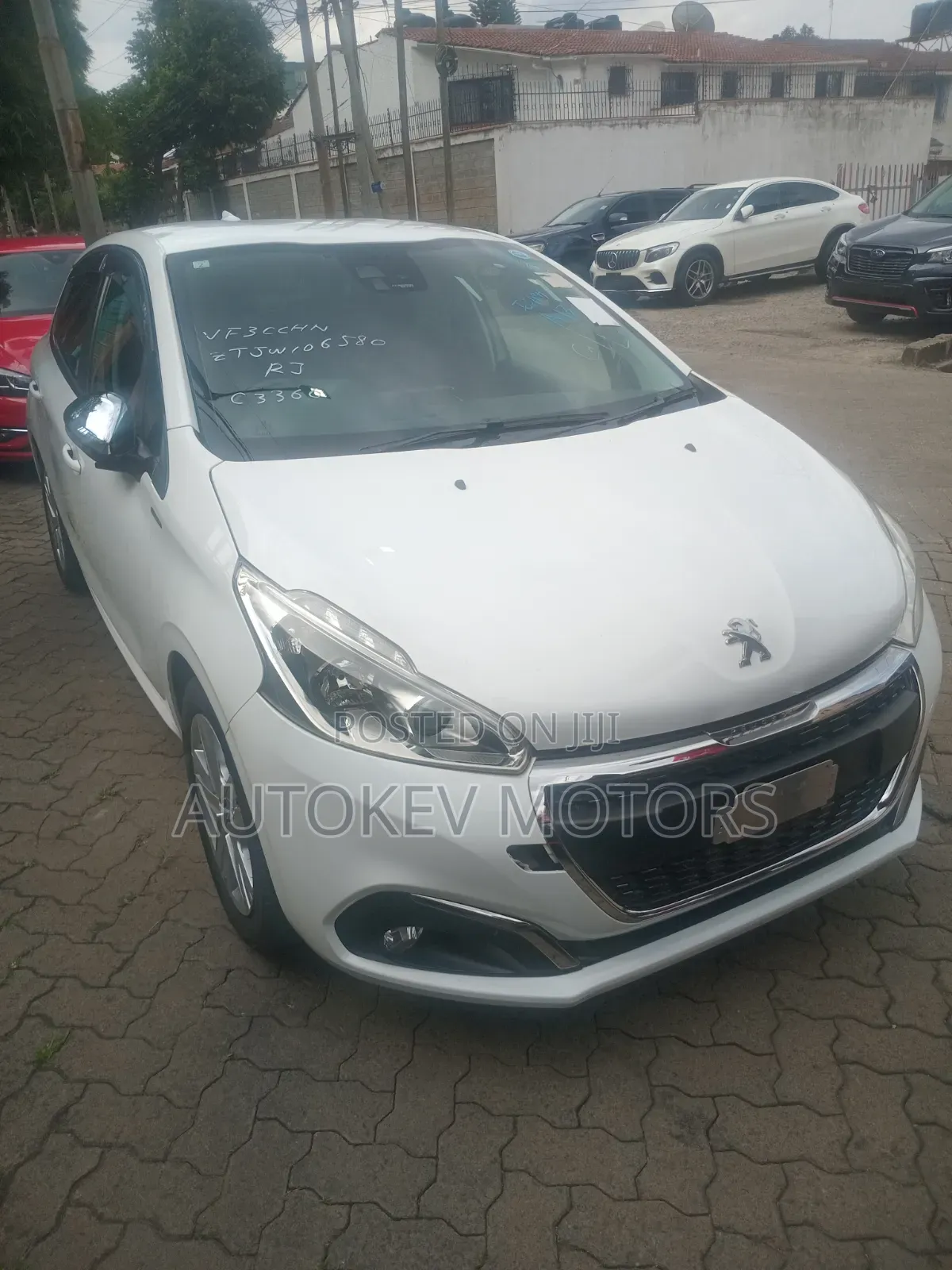 Peugeot 208 2019 White