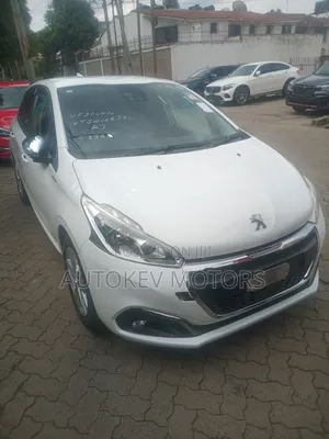 Peugeot 208 2019 White