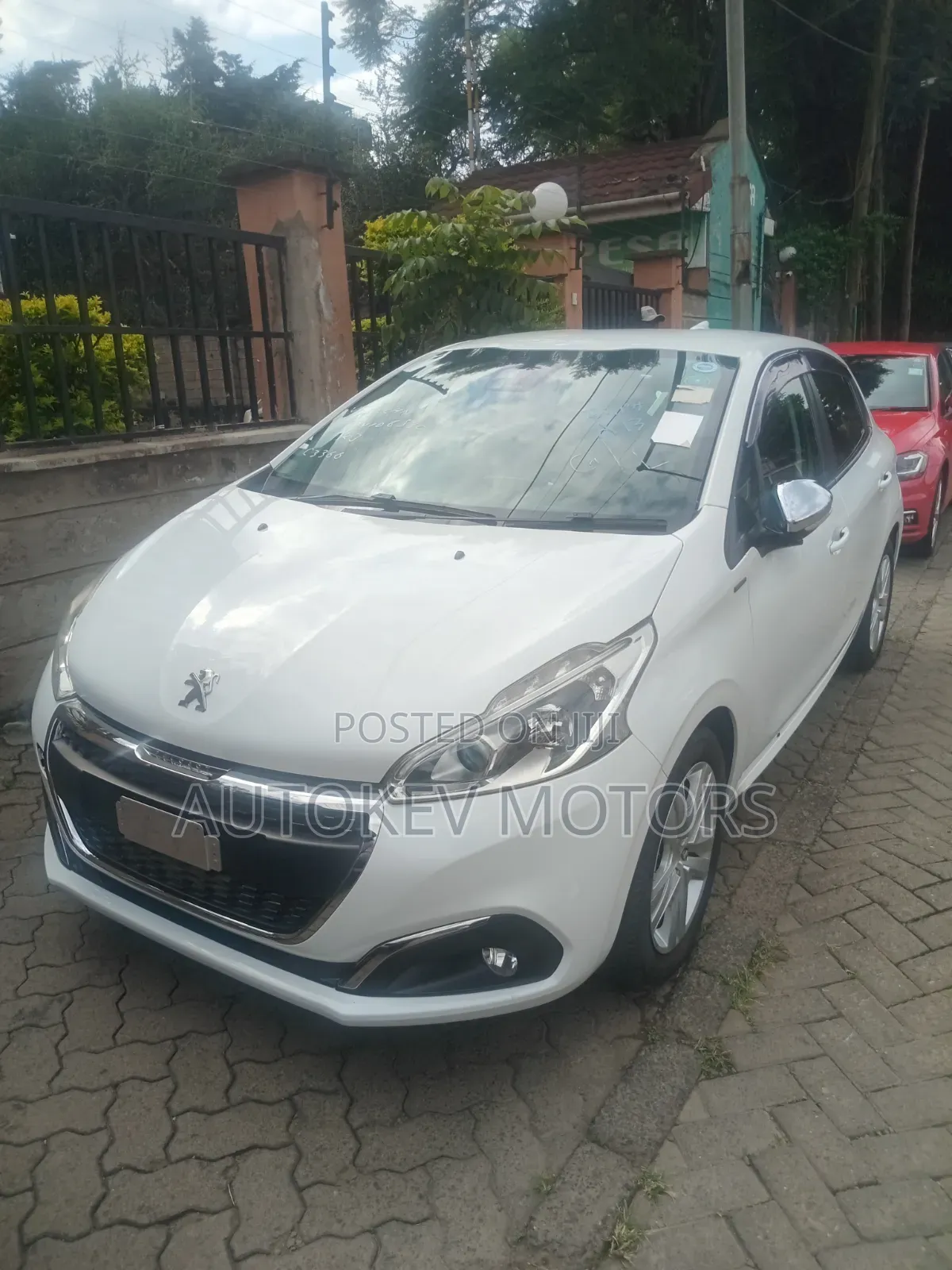 Peugeot 208 2019 White