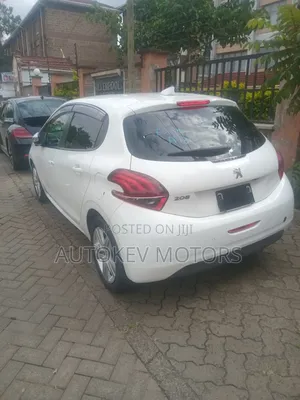 Peugeot 208 2019 White