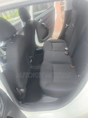 Peugeot 208 2019 White