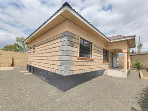 4bdrm Bungalow in Ngong CBD for rent