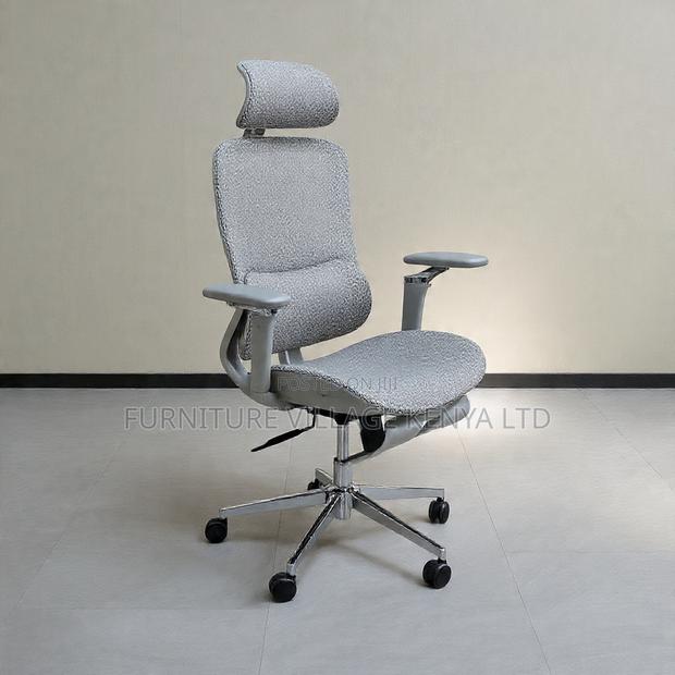 Swivel White Ergonomic Desk Seat With Footrest - thumbnail 4
