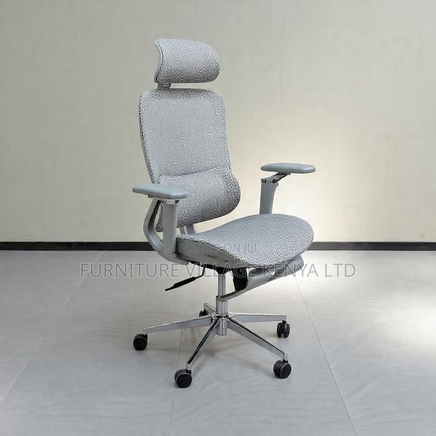 Swivel White Ergonomic Desk Seat With Footrest - thumbnail 5