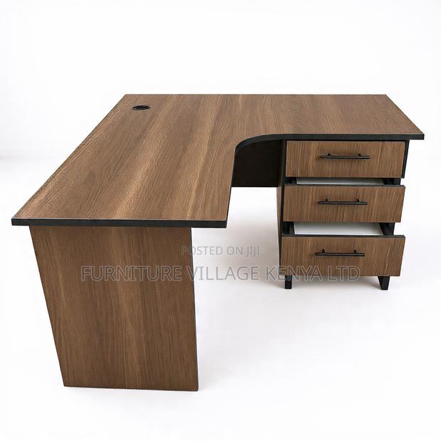 Generic Curved Workspace Computer Desk - thumbnail 3