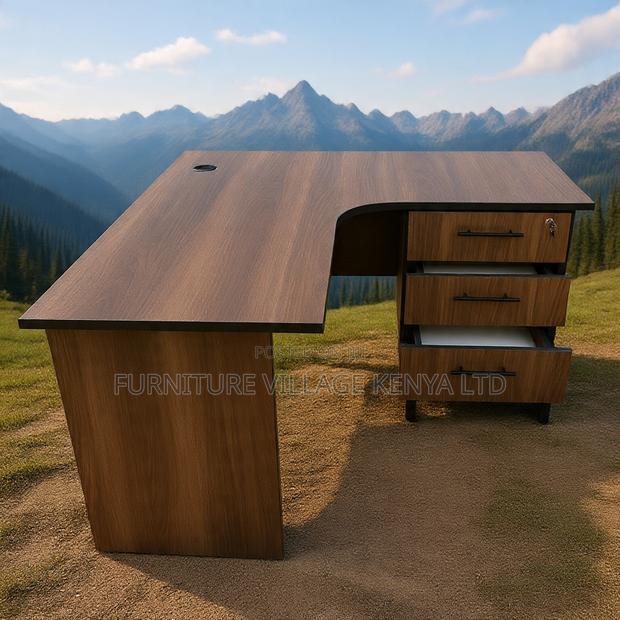 Generic Curved Workspace Computer Desk - thumbnail 6