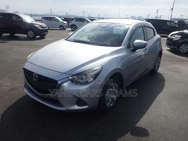 Mazda 2 2019 Silver