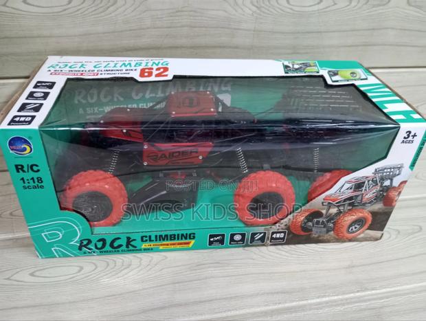 Monster Truck With Rechargeable Battery - thumbnail 3